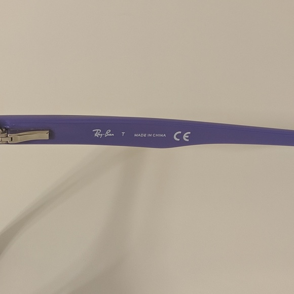 Glasses - Picture 7 of 8